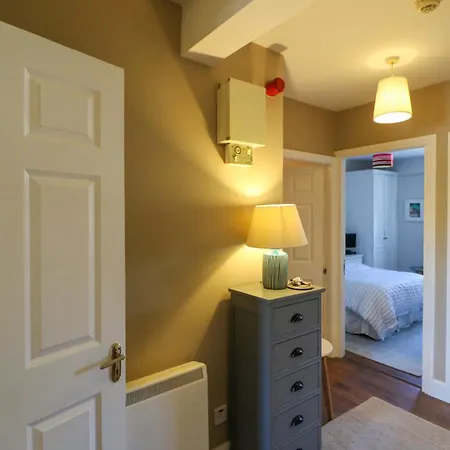 28 Long Quay * 科克