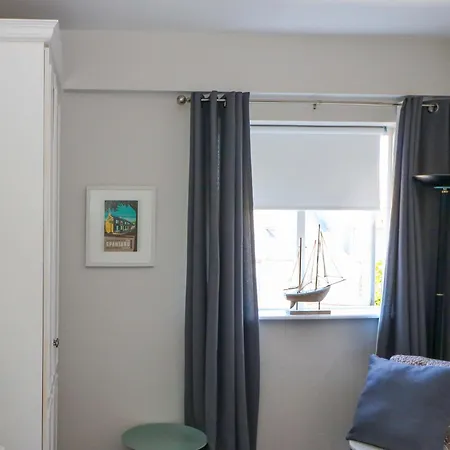 Apartment 28 Long Quay
