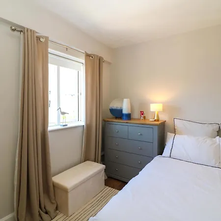 Apartment 28 Long Quay